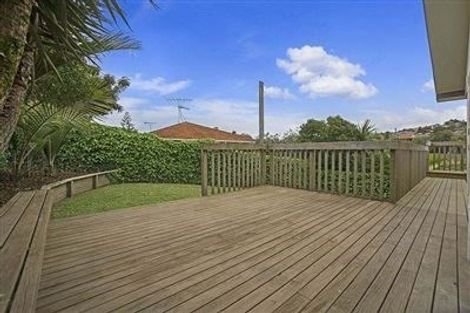 Photo of property in 1/17 Sandiacre Way, Browns Bay, Auckland, 0630