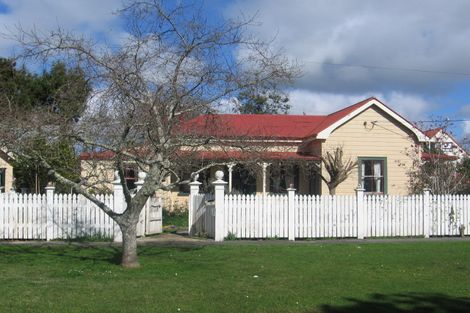 Photo of property in 9 Domain Road, Onerahi, Whangarei, 0110