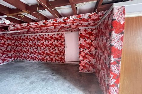 Photo of property in 1/50 Pilkington Road, Panmure, Auckland, 1072