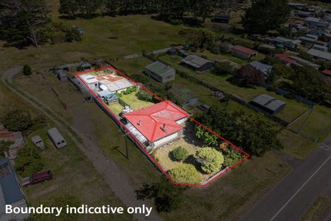 Photo of property in 49 Punga Street, Tangimoana, 4822