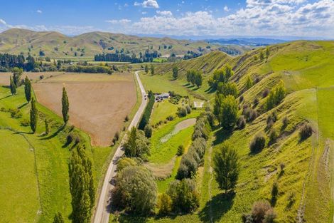 Photo of property in 1127 Pourerere Road, Omakere, Waipawa, 4271