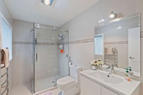 Photo of property in 2 Ganges Avenue, Mangere East, Auckland, 2024