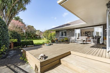 Photo of property in 82b Branch Road, Highlands Park, New Plymouth, 4312