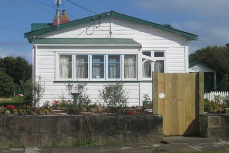 Photo of property in 16 Norton Street, Te Kopuru, 0391