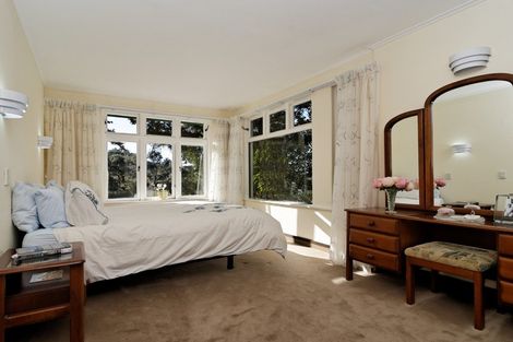 Photo of property in 23 Wood Bay Road, Titirangi, Auckland, 0604