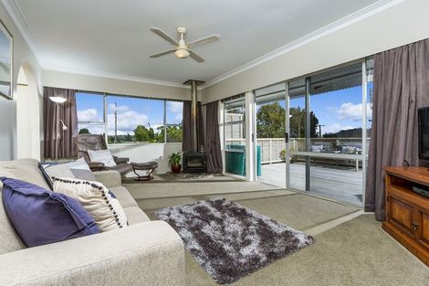 Photo of property in 215 Manuka Road, Bayview, Auckland, 0629