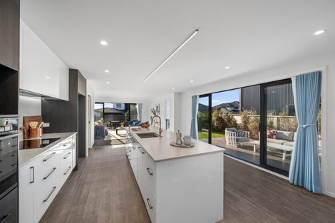 Photo of property in 2b Kaiaho Close, Aotea, Porirua, 5024