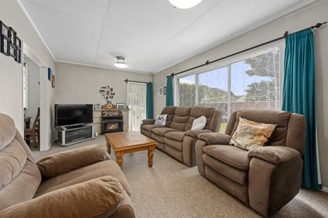 Photo of property in 14 California Drive, Totara Park, Upper Hutt, 5018