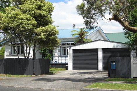Photo of property in 2/49 Wellington Street, Pukekohe, 2120
