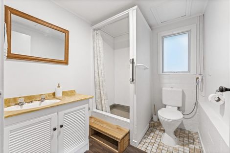 Photo of property in 56 Colwill Road, Massey, Auckland, 0614