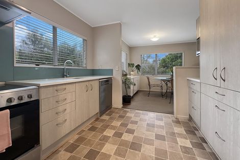 Photo of property in 15/24 Eastglen Road, Glen Eden, Auckland, 0602