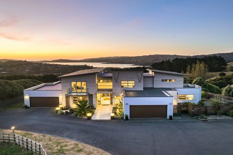 Photo of property in 75b Paremata Haywards Road, Pauatahanui, Porirua, 5381