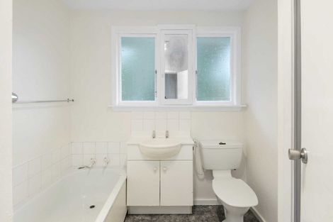 Photo of property in 64 Parkstone Avenue, Ilam, Christchurch, 8041