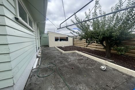 Photo of property in 5 Mcdonald Place, Awapuni, Palmerston North, 4412