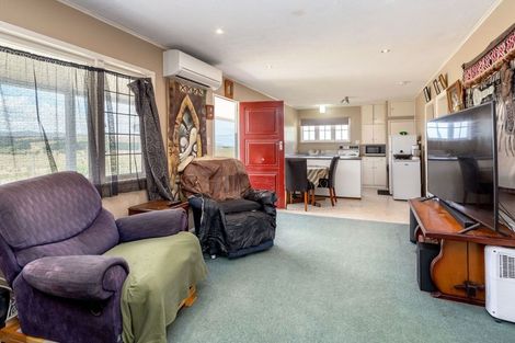 Photo of property in 24 Whangaimoana Beach Road, Whangaimoana, Featherston, 5772