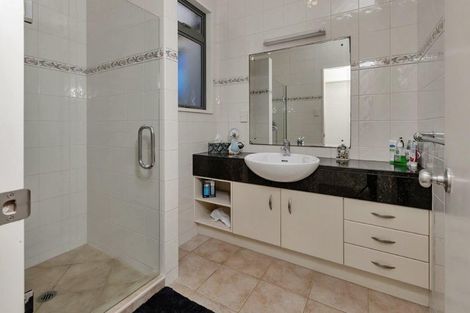 Photo of property in 110 One Tree Point Road, One Tree Point, 0118