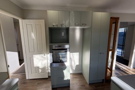 Photo of property in 6 Chadlington Avenue, Henderson, Auckland, 0612