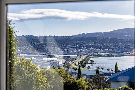 Photo of property in 47 Moana Crescent, Musselburgh, Dunedin, 9013