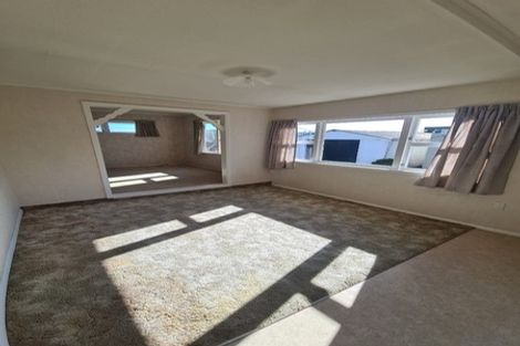 Photo of property in 52 Trafalgar Street, Levin, 5510
