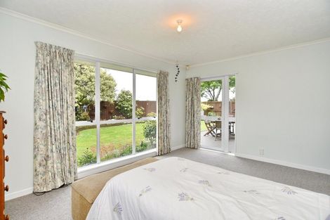Photo of property in 15 Autumn Place, Mairehau, Christchurch, 8052