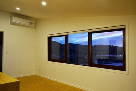 Photo of property in 9 Challis Place, Mount Pleasant, Christchurch, 8081