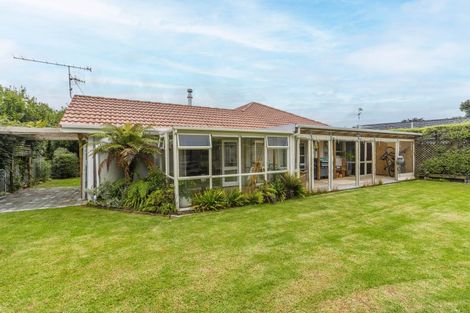 Photo of property in 3 Kanawa Street, Waikanae, 5036