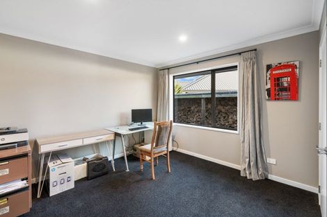 Photo of property in 14 Glenfinnan Place, West Melton, 7618