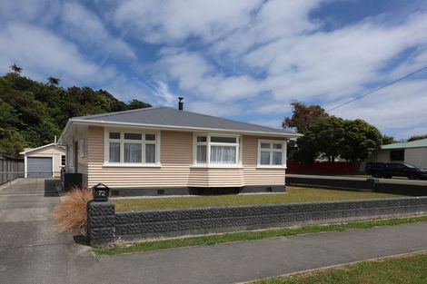 Photo of property in 72 Marlborough Street, Greymouth, 7805