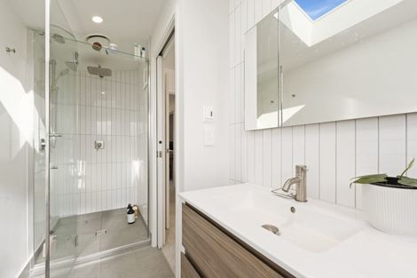 Photo of property in 7c New Windsor Road, Avondale, Auckland, 0600