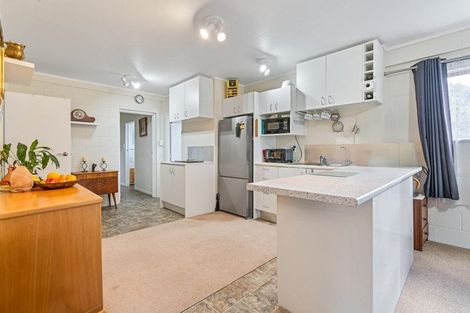 Photo of property in 76 Racecourse Road, Waiuku, 2123