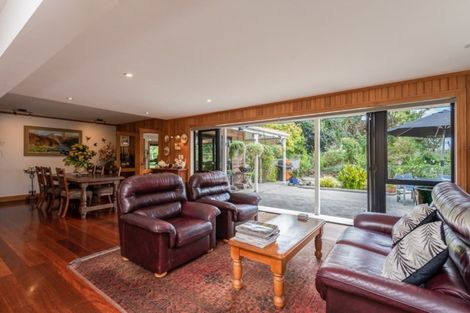 Photo of property in 312 Heatherlea Road East, Levin, 5571