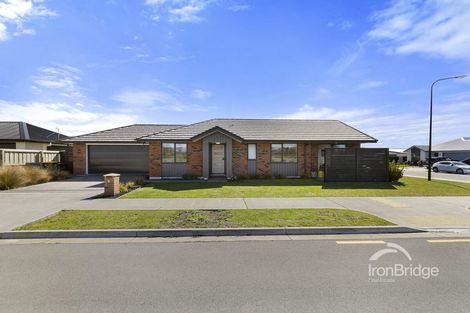 Photo of property in 15 Woodford Avenue, Woodend, 7610