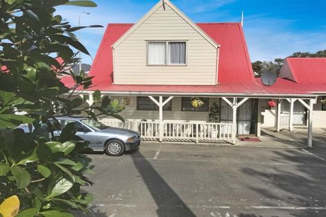Photo of property in 252 Grounsell Crescent, Belmont, Lower Hutt, 5010