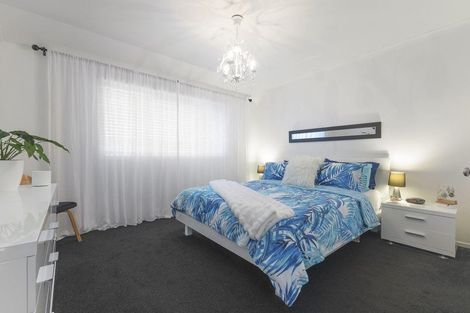 Photo of property in 49a The Esplanade, Eastern Beach, Auckland, 2012