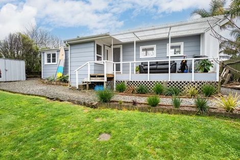 Photo of property in 17 Martin Street, Monaco, Nelson, 7011