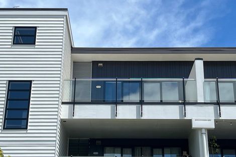 Photo of property in 17/11 Carlos Drive, Flat Bush, Auckland, 2016