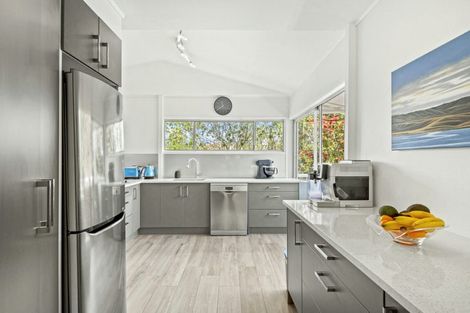 Photo of property in 22 Gails Drive, Okura, Albany, 0792