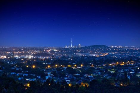 Photo of property in 3 Park Road, Titirangi, Auckland, 0604