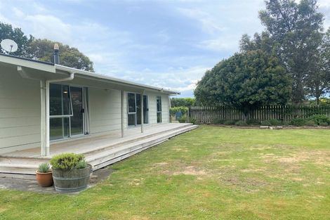 Photo of property in 159 Regent Street, Martinborough, 5711