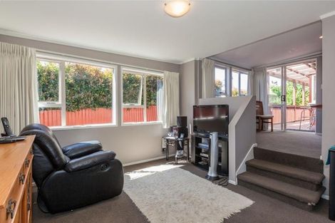 Photo of property in 80 Lynwood Road, New Lynn, Auckland, 0600