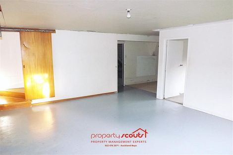 Photo of property in 18b Lidcombe Place, Avondale, Auckland, 1026