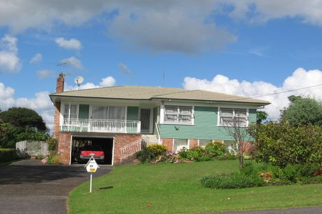 Photo of property in 39 Eastglen Road, Glen Eden, Auckland, 0602