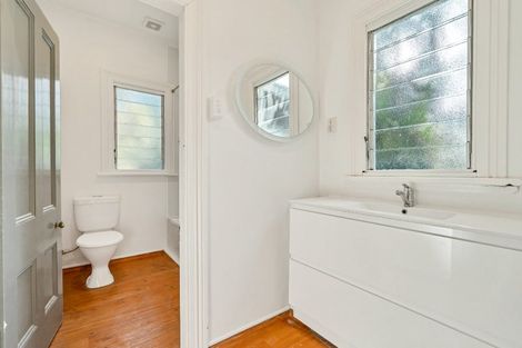 Photo of property in 24 Potatau Street, Grey Lynn, Auckland, 1021
