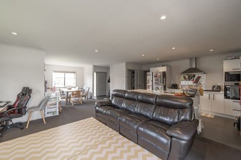 Photo of property in 19 Teatree Close, Huntington, Hamilton, 3210