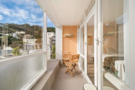 Photo of property in 11/4 Claremont Grove, Mount Victoria, Wellington, 6011