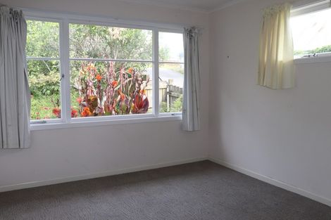 Photo of property in 545 Glenfield Road, Glenfield, Auckland, 0629