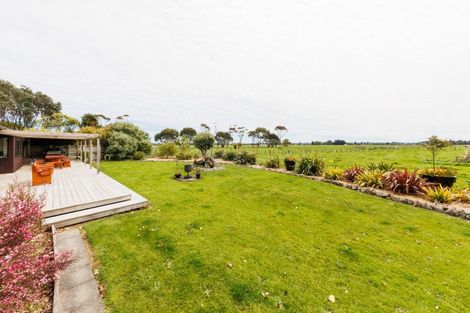 Photo of property in 279 Tararua Road, Levin, 5571