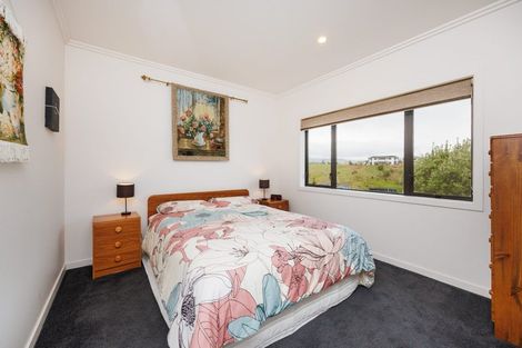 Photo of property in 7 Vaucluse Heights, Fitzherbert, Palmerston North, 4410