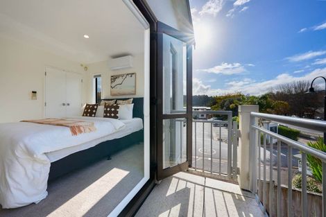 Photo of property in The Grange, 1/92 Bush Road, Albany, Auckland, 0632