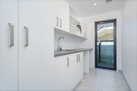 Photo of property in 18 Awatea Drive, Whitianga, 3510